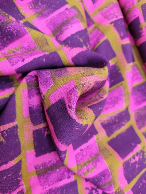 Swafing - Viskose kunstvolle Rechtecke violett auf pink und senf